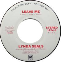 Lynda Seals: Leave Me U.S. promotional 7-inch